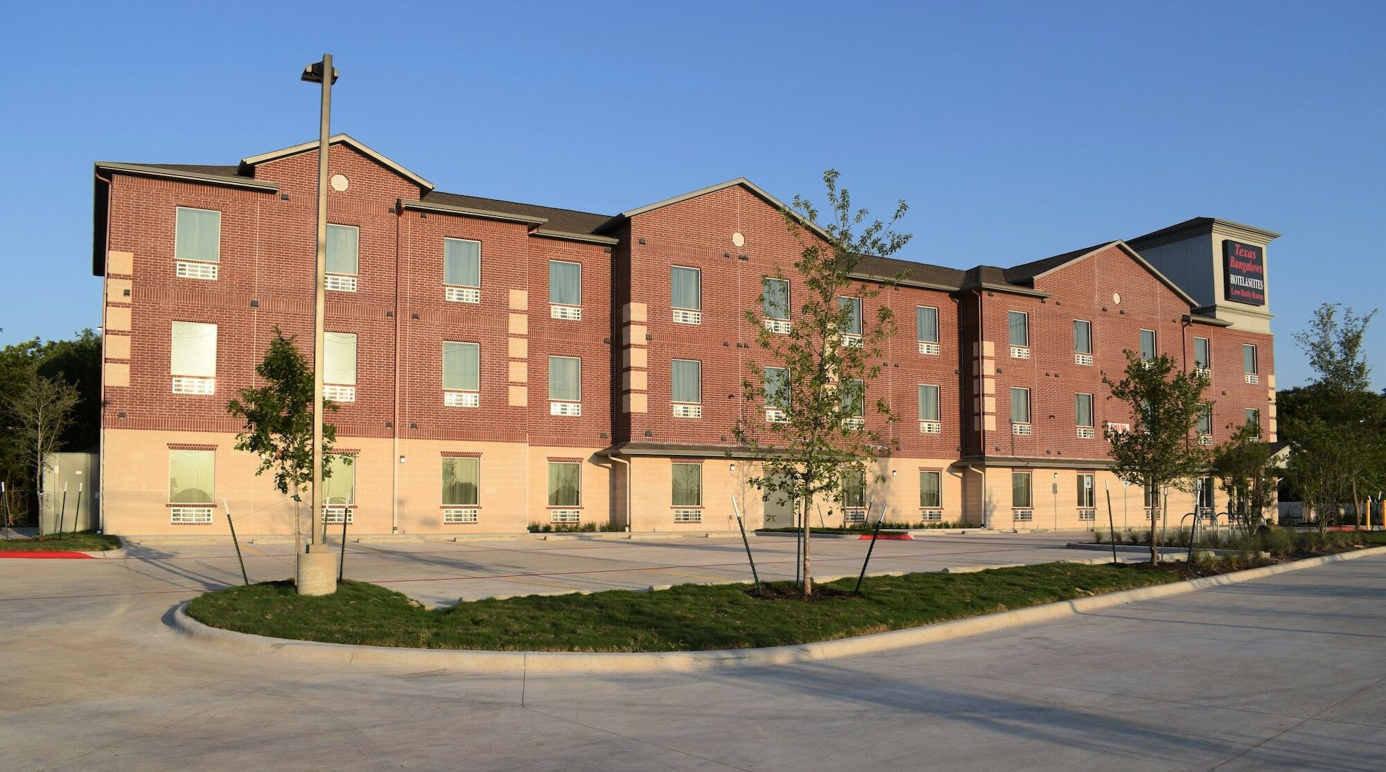 Texas Bungalows Hotel & Suites Austin Exterior photo